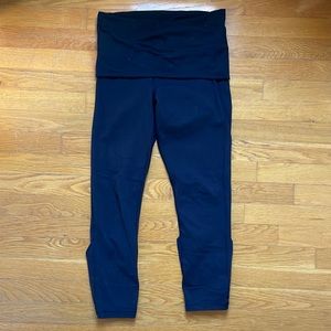 Black leggings, lululemon